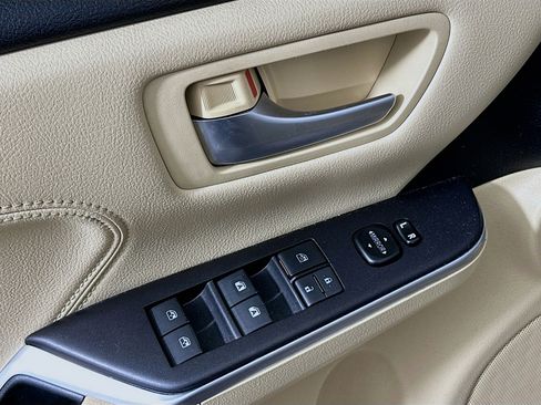 Used 2015 Toyota Camry XLE image 15