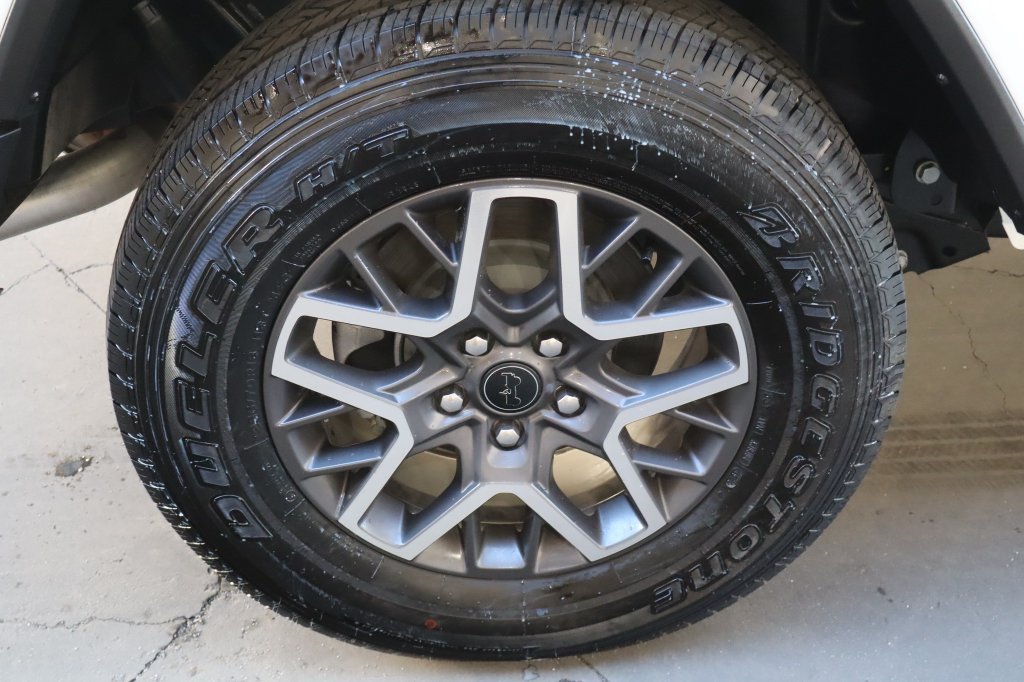 Used 2026 Jeep Wrangler Unlimited Sahara AWD/4WD image 16