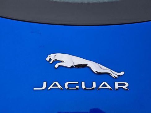 Used 2023 Jaguar F-TYPE Coupe image 23