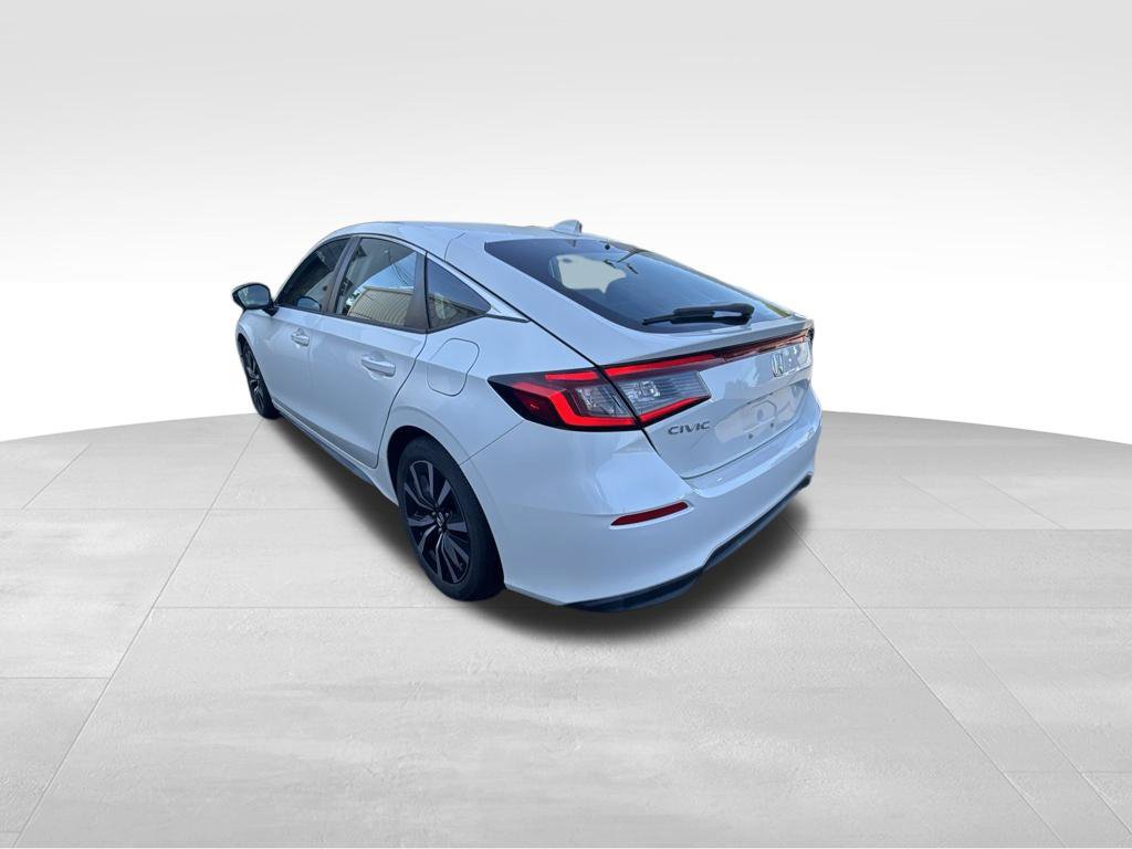 Used 2024 Honda Civic EX-L image 3