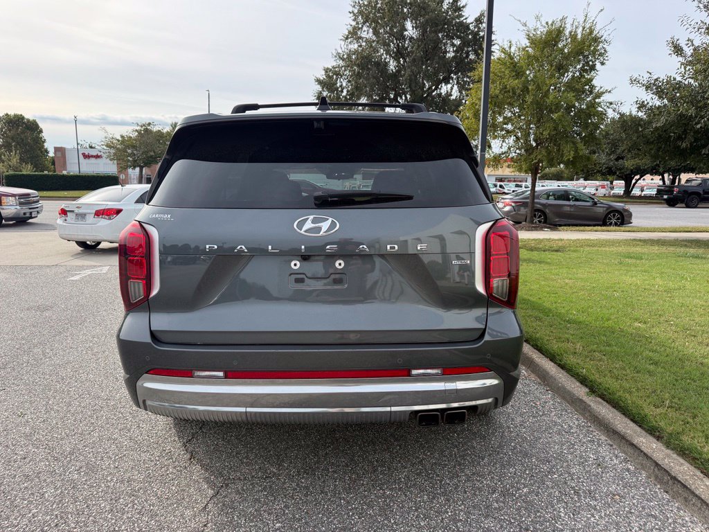 Used 2023 Hyundai Palisade Calligraphy AWD/4WD image 3