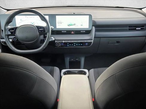 Used 2024 Hyundai Ioniq 5 SEL image 18