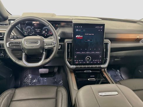 Used 2026 GMC Yukon Denali AWD/4WD image 17