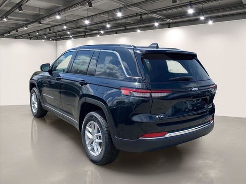 New 2026 Jeep Grand Cherokee Laredo X AWD/4WD image 3