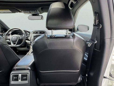 Used 2023 Nissan Maxima SR w/ Sport Mat Group FWD image 50