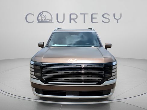 New 2026 Hyundai Palisade Calligraphy FWD image 8