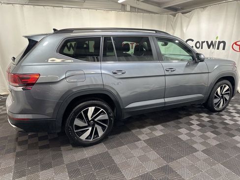 Used 2025 Volkswagen Atlas SE AWD/4WD image 8