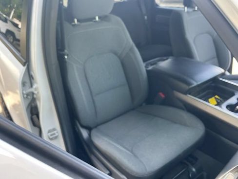 Used 2020 RAM 1500 Big Horn AWD/4WD image 26