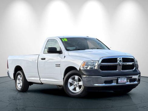 Used 2018 RAM 1500 Express image 2