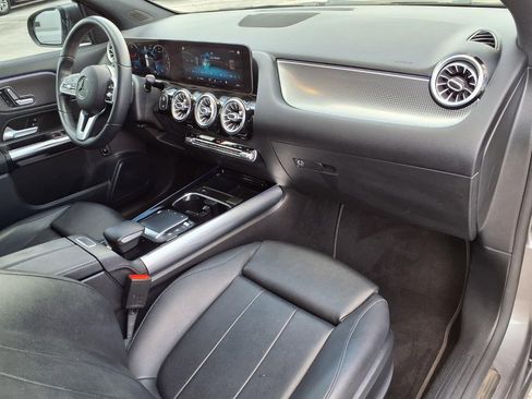 Used 2021 Mercedes-Benz GLA 250 GLA 250 image 11