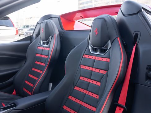 Used 2025 Ferrari 296 GTS image 21