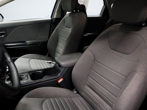 Used 2025 Kia K4 EX image 24