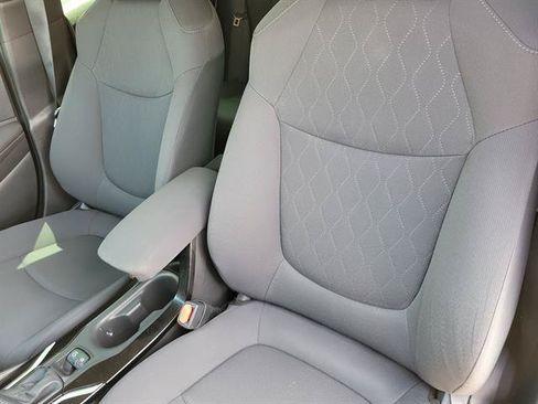 Used 2021 Toyota Corolla LE FWD image 5