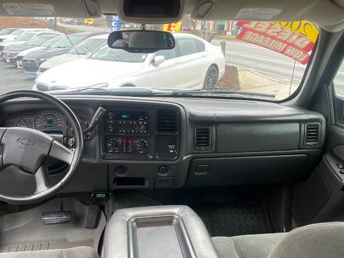 Used 2003 Chevrolet Silverado 2500 LS w/ Skid Plate Package image 12
