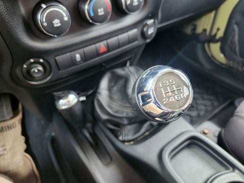 Used 2013 Jeep Wrangler Unlimited Sport AWD/4WD image 34