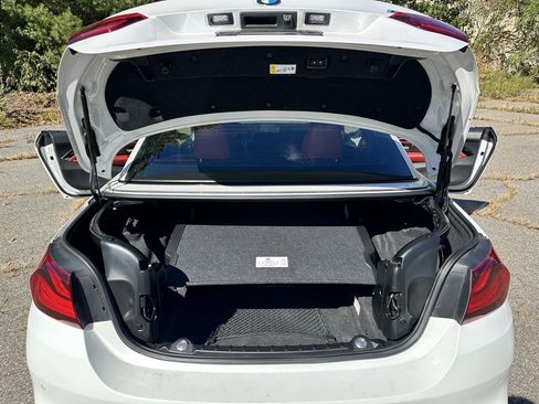 Used 2020 BMW M4 Convertible image 27