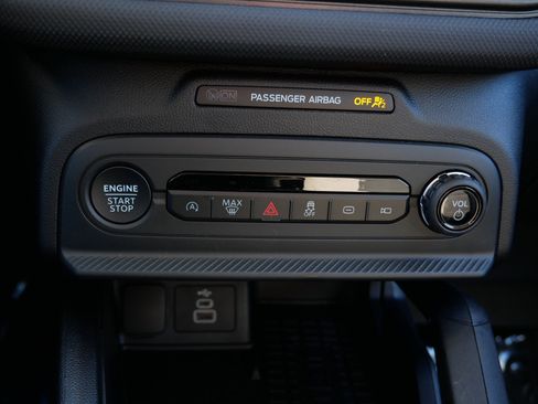 Used 2025 Ford Bronco Sport Big Bend image 31