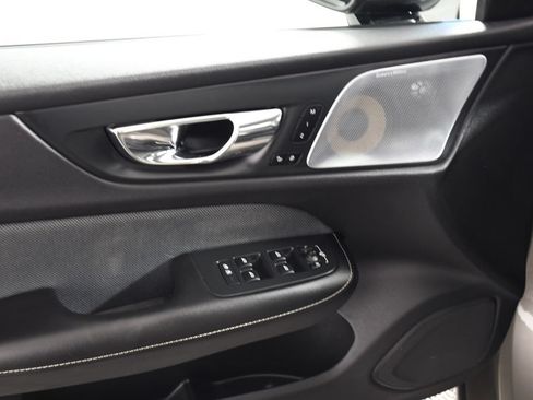 Used 2019 Volvo S60 T8 R-Design AWD/4WD image 15