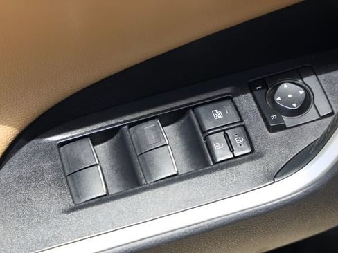 Certified 2022 Toyota RAV4 Limited AWD/4WD image 26