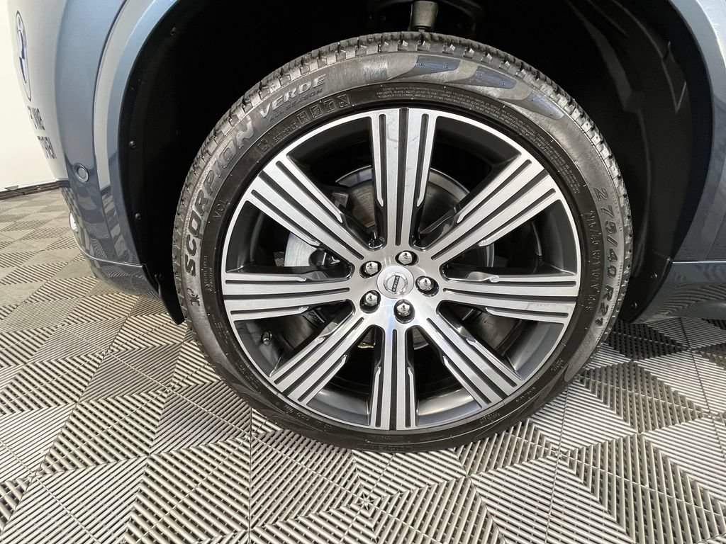 Used 2025 Volvo XC90 B6 Ultra w/ Protection Package Premier AWD/4WD image 13