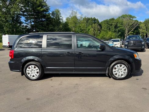 Used 2016 Dodge Grand Caravan SXT w/ Quick Order Package 29G SXT FWD image 6