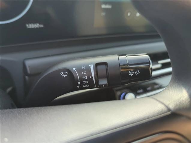 Used 2026 Hyundai Santa Cruz SEL FWD image 18