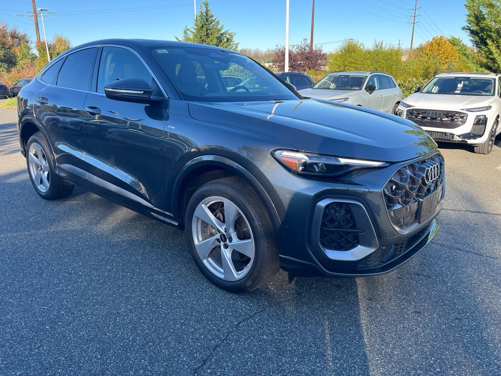 Used 2025 Audi Q5 Premium Plus AWD/4WD image 1