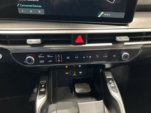 New 2026 Kia Sorento S image 19