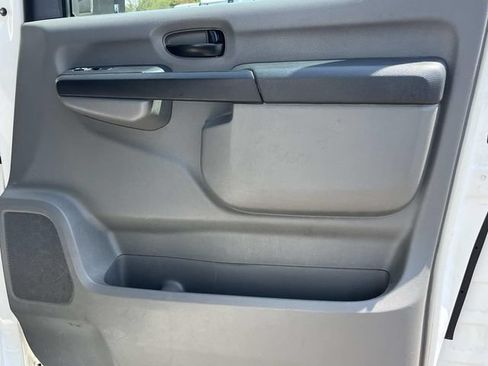Used 2018 Nissan NV 3500 S RWD image 18