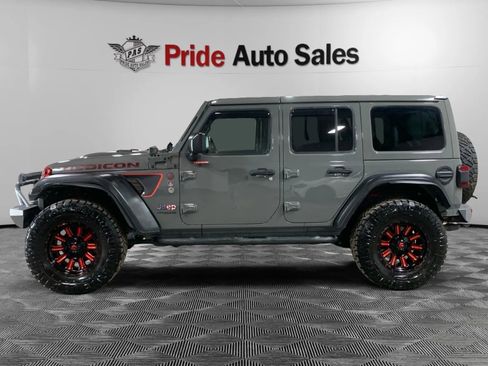 Used 2019 Jeep Wrangler Unlimited Rubicon AWD/4WD image 3