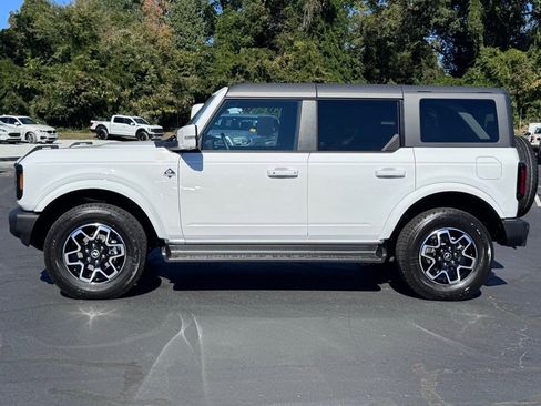 New 2025 Ford Bronco Outer Banks image 3