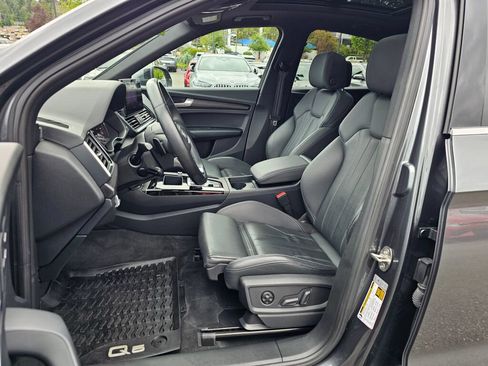 Used 2023 Audi Q5 2.0T Premium w/ Convenience Package AWD/4WD image 20