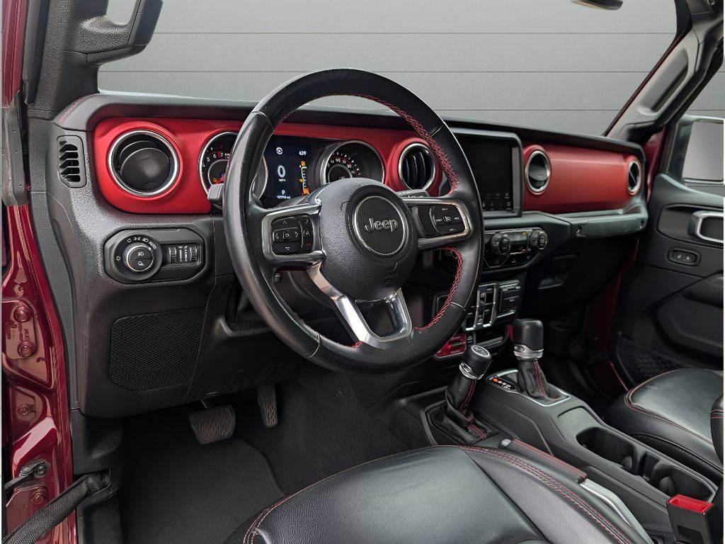 Used 2021 Jeep Gladiator Rubicon AWD/4WD image 16