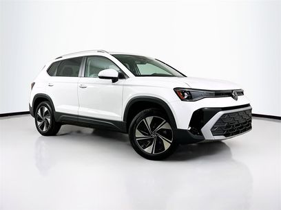 New 2025 Volkswagen Taos SE