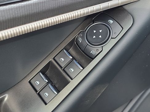 New 2026 Ford Explorer ST-Line w/ ST-Line Street Pack image 11