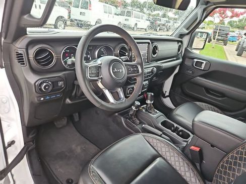 Used 2023 Jeep Wrangler Unlimited Sahara AWD/4WD image 10