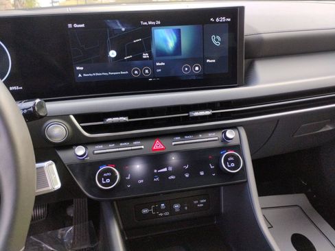 Used 2024 Hyundai Sonata SEL w/ Convenience Package FWD image 37