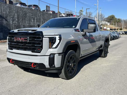 Used 2025 GMC Sierra 2500 AT4 w/ AT4 Premium Plus Package image 7
