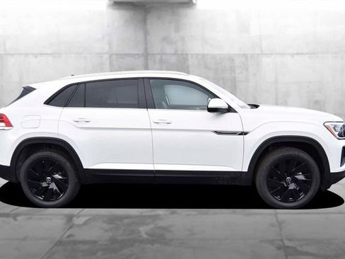 New 2026 Volkswagen Atlas Cross Sport SE image 5