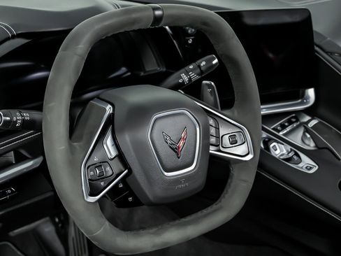 Used 2023 Chevrolet Corvette Stingray Preferred Conv w/ 2LT RWD image 24