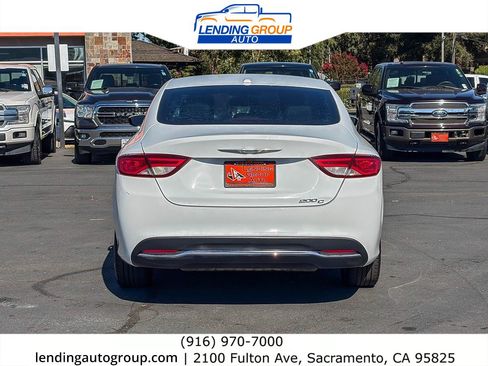 Used 2015 Chrysler 200 C FWD image 3