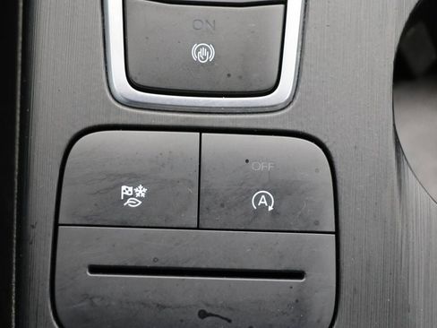 Used 2025 Ford Escape Active image 25