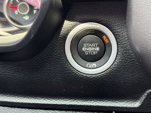Used 2021 RAM 1500 Big Horn RWD image 16