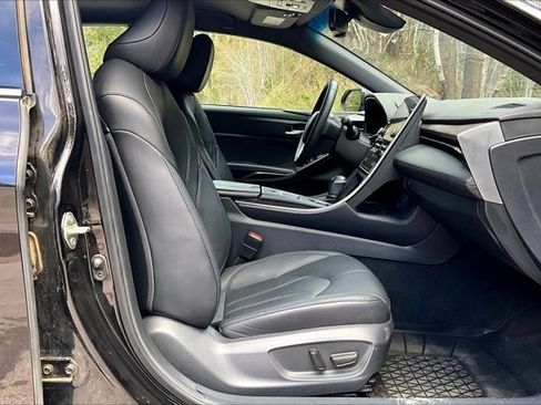 Used 2021 Toyota Avalon XLE FWD image 29