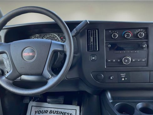 Used 2014 GMC Savana 2500 image 10