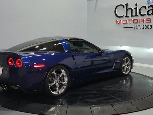 Used 2007 Chevrolet Corvette Coupe w/ Performance Package RWD image 20