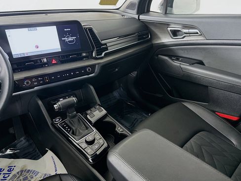 Certified 2025 Kia Sportage X-Line image 23