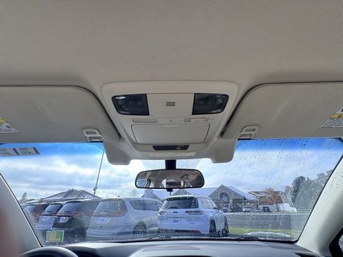 Used 2019 Subaru Outback 2.5i image 17