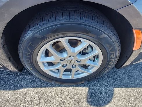 Certified 2022 Chrysler Pacifica Touring-L FWD image 36