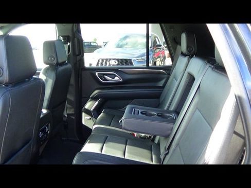 Used 2024 Chevrolet Tahoe LT w/ Luxury Package image 11